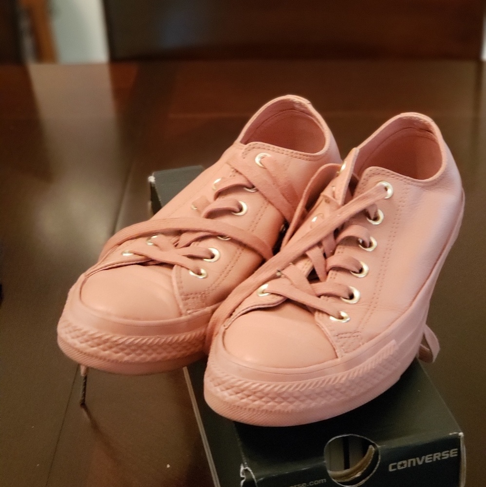 Shoes - Picture 3 of 3